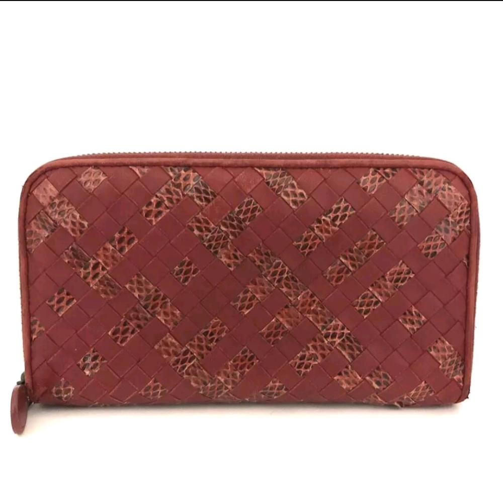 Bottega Veneta Red Snake Print Intrecciato Lambskin Zippy Long Wallet (EUC)COA❤️